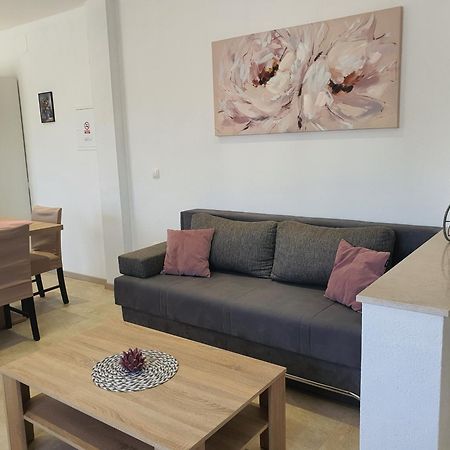 Apartment Rados Dugopolje Exteriér fotografie